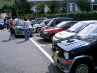 �~�j�J�Ɉ͂܂�鈣��ȃv�W���[