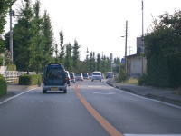 ���̃p�p����̃g�b�|�ɑ����đ��s